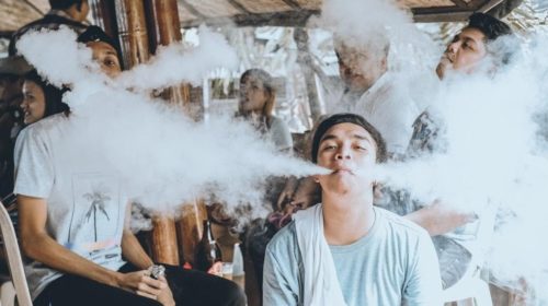 There are so many kits and vape mods available, and it's hard to choose the best out of the many options available. You have to understand what you're looking for; is it a high-powered kit, one that produces large or minimal clouds, do you want something light and compatible, or is your focus majorly on the battery and flavor.